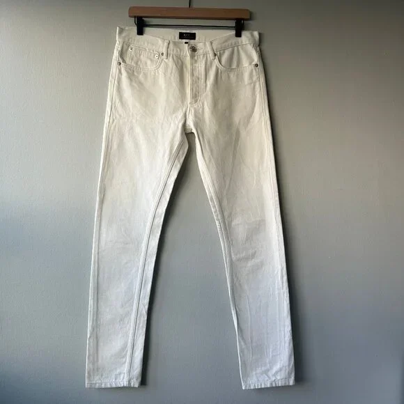 APC Jeans Petit New Standard White Denim Size 31 Women’s Straight Leg - Picture 1 of 8